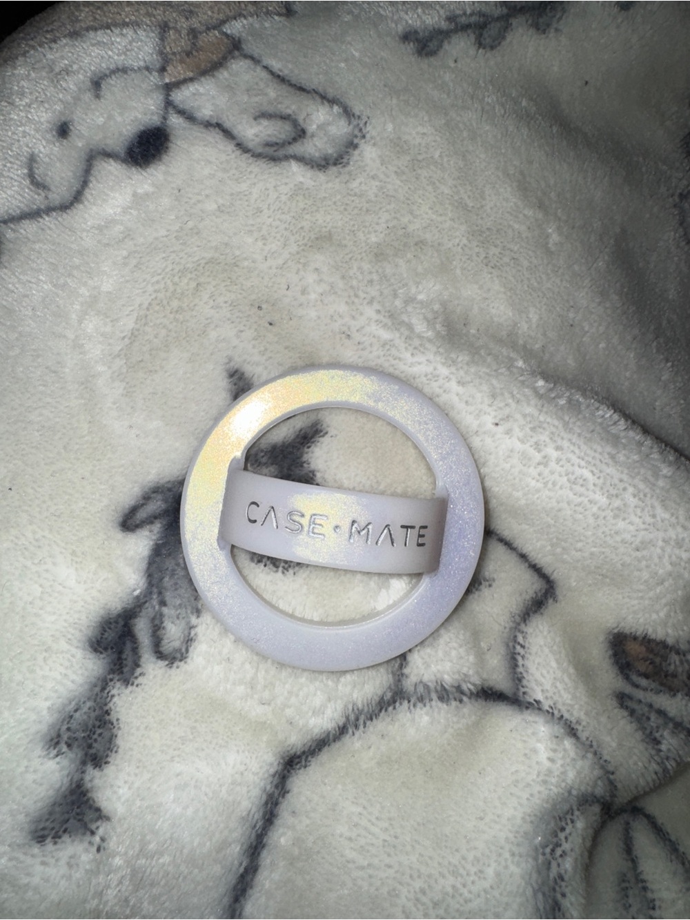 Case-Mate Iridescent White Phone Ring Grip